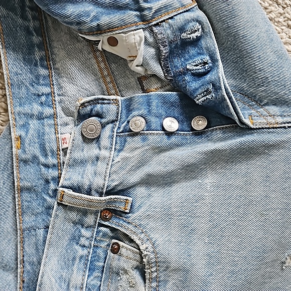 Levis wedgies - Picture 3 of 3